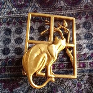 Vintage MFA gold tone brooch